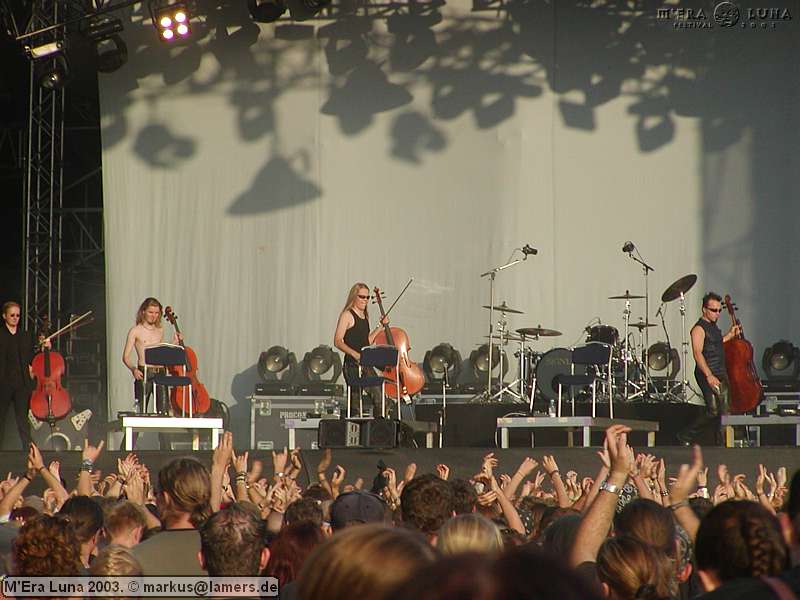 Sonntag, 10. August 2003, 19:15