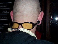 SO trägt man jetzt seine Brille ;-)
