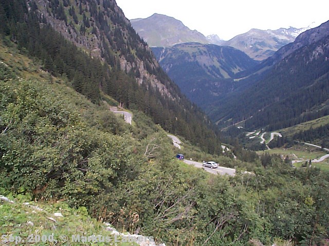 weiterer Blick auf die Serpentinen