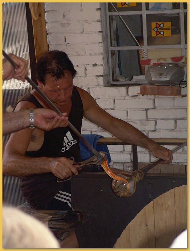 Make: SONY
Model: DSC-F828
DateTime: 28.06.2005 14:21:16
EXIFImageWidth: 600
ExifImageLength: 800
Flash: Flash fired - Strobe return light not detected - Compulsory flash firing
ISOSpeedRatings: ISO 100
FocalLength: 32,8 mm