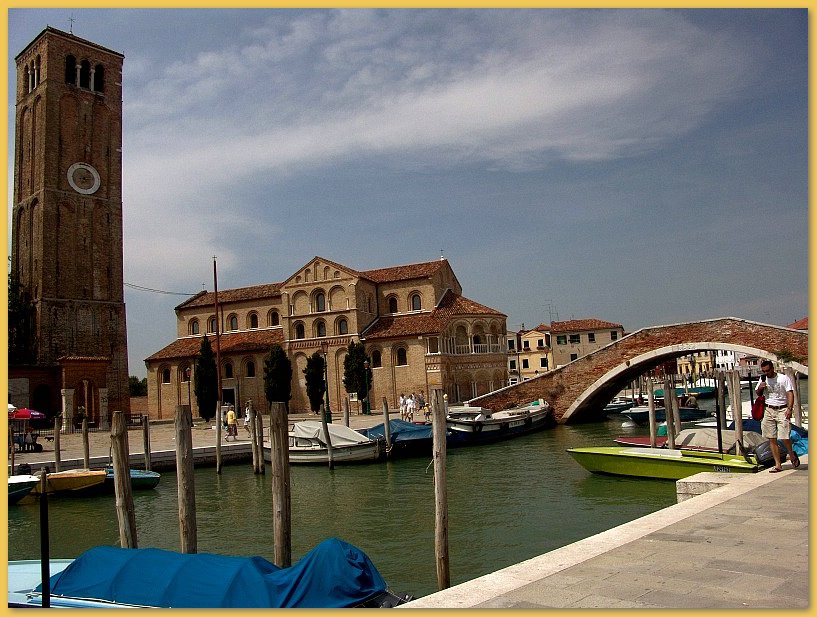 Make: SONY
Model: DSC-F828
DateTime: 28.06.2005 14:39:54
EXIFImageWidth: 800
ExifImageLength: 600
Flash: Flash did not fire - Compulsory flash suppression
ISOSpeedRatings: ISO 100
FocalLength: 7,1 mm