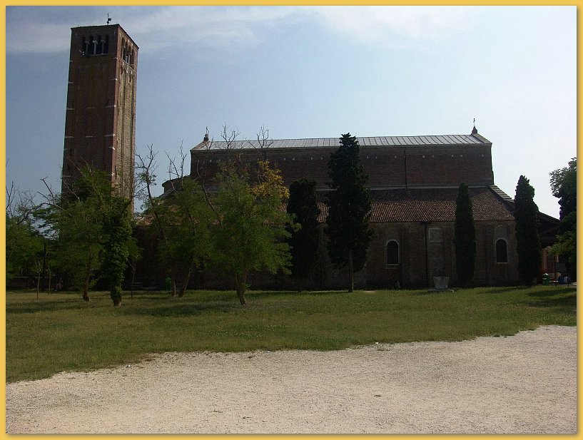 Make: SONY
Model: DSC-F828
DateTime: 28.06.2005 16:02:06
EXIFImageWidth: 800
ExifImageLength: 600
Flash: Flash did not fire - Compulsory flash suppression
ISOSpeedRatings: ISO 100
FocalLength: 7,1 mm